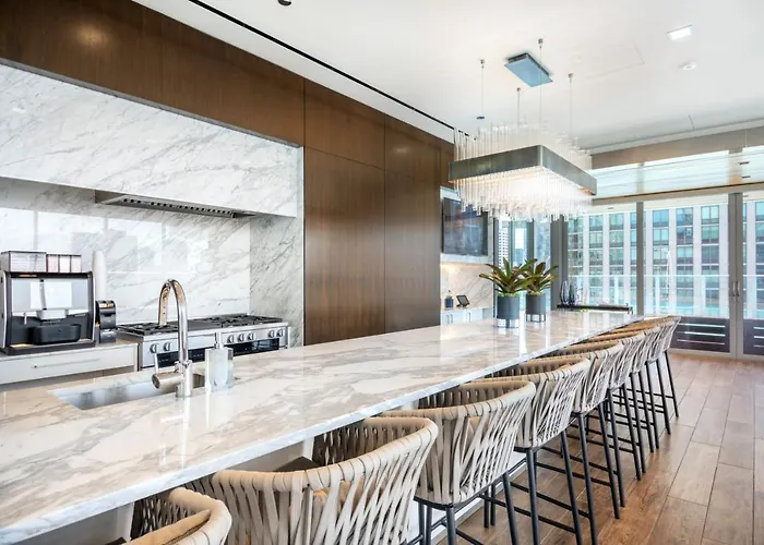 River N 2br W Gym Wd Bbq Pool Nr Mag Mile Chi-132 Chicago