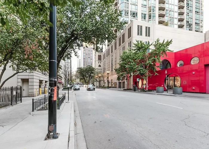 River N 2br W Gym Wd Bbq Pool Nr Mag Mile Chi-132 Apartment